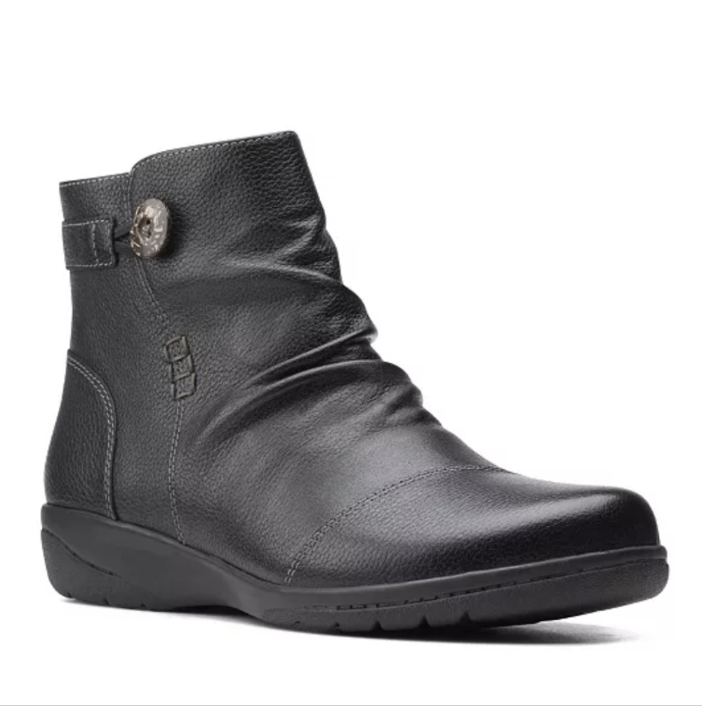 Clarks Collection Women's Cheyn Zoe Black Leather Ankle Boots Size 8W Comfort